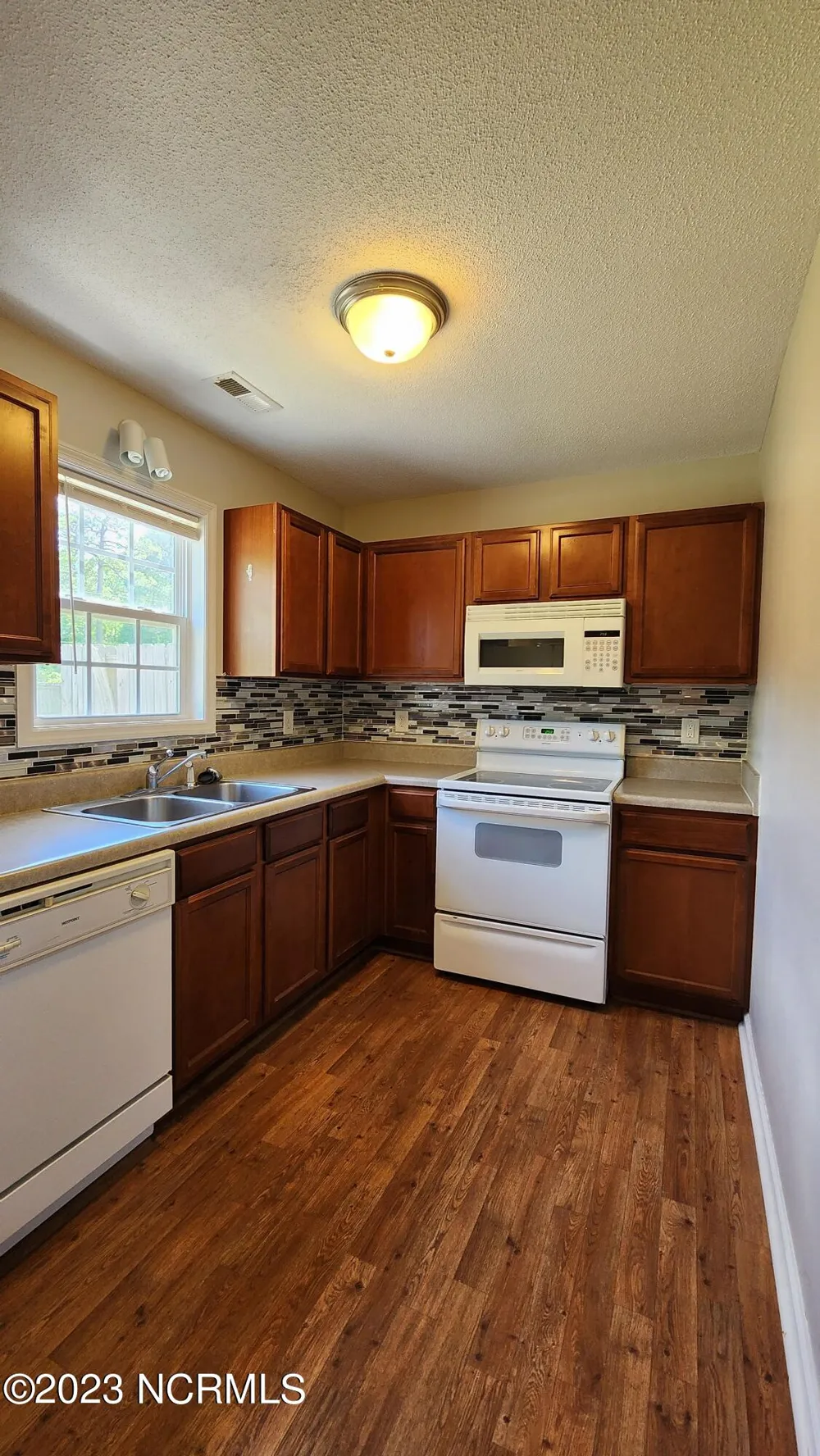 104 Creeker Town Way Hubert, NC 28539