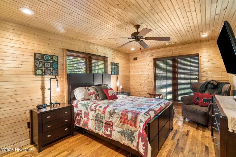 2390 Rainbow Ridge Road Hiawassee, GA 30546
