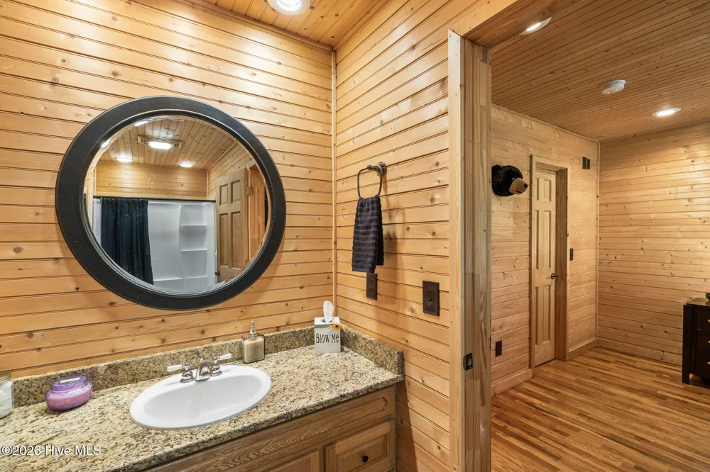 2390 Rainbow Ridge Road Hiawassee, GA 30546