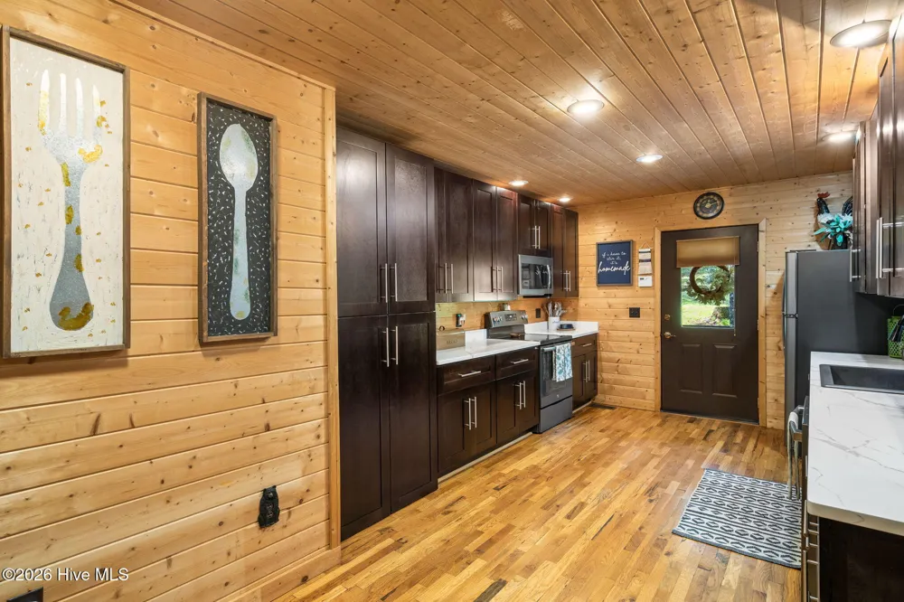 2390 Rainbow Ridge Road Hiawassee, GA 30546