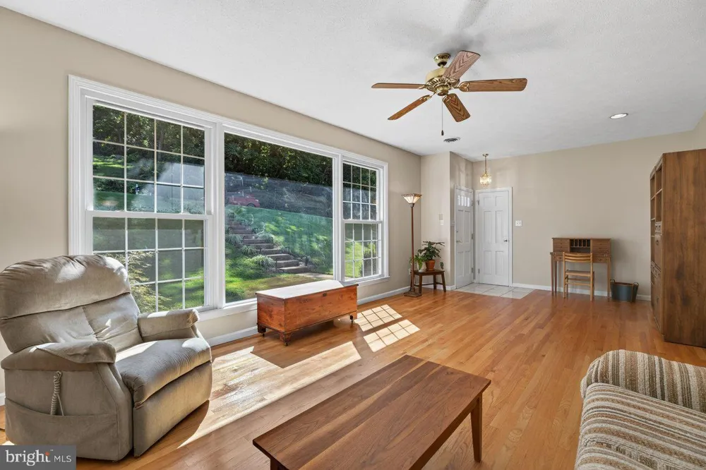 1222 WOODCREST CIRCLE Harrisonburg, VA 22801