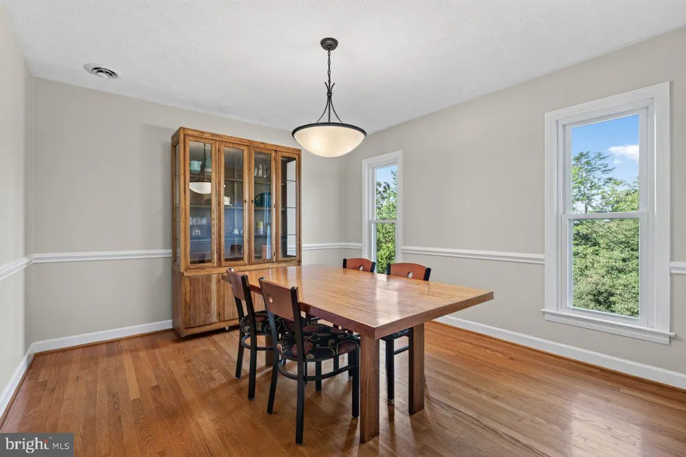 1222 WOODCREST CIRCLE Harrisonburg, VA 22801
