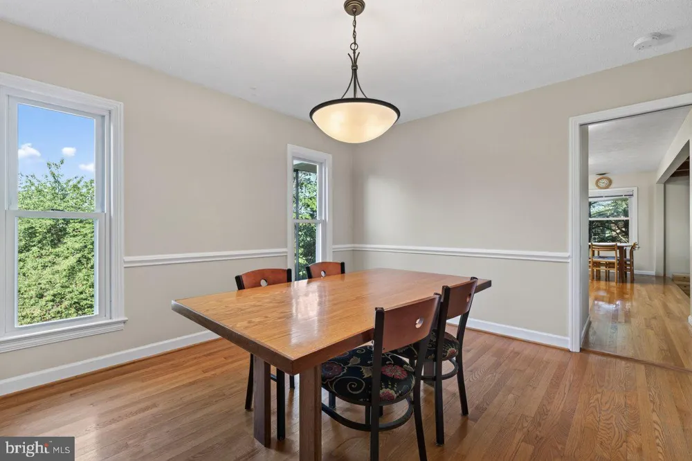 1222 WOODCREST CIRCLE Harrisonburg, VA 22801