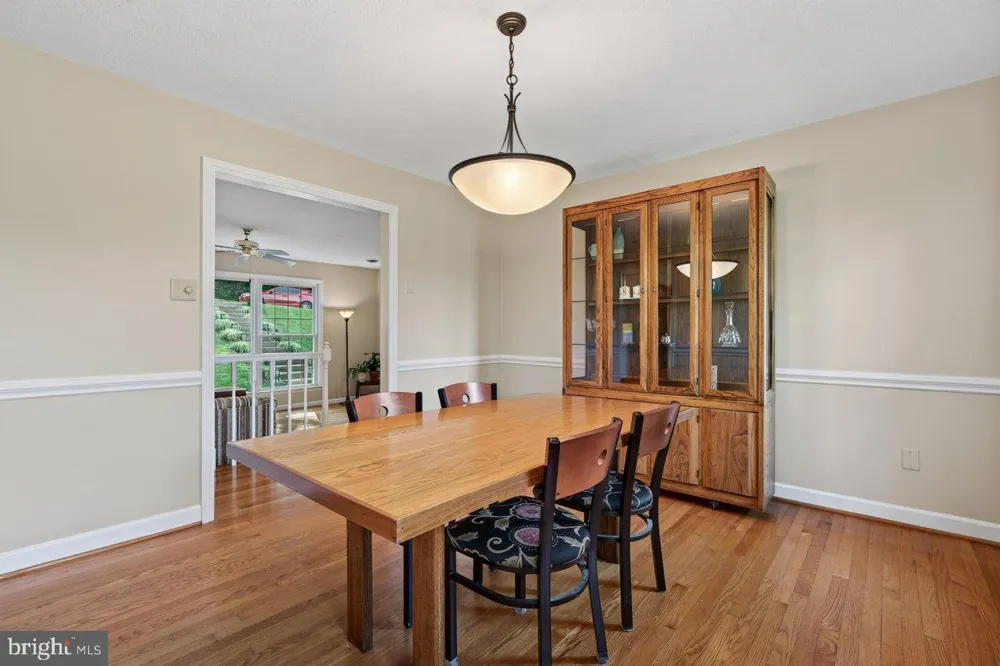1222 WOODCREST CIRCLE Harrisonburg, VA 22801