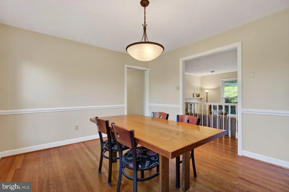 1222 WOODCREST CIRCLE Harrisonburg, VA 22801