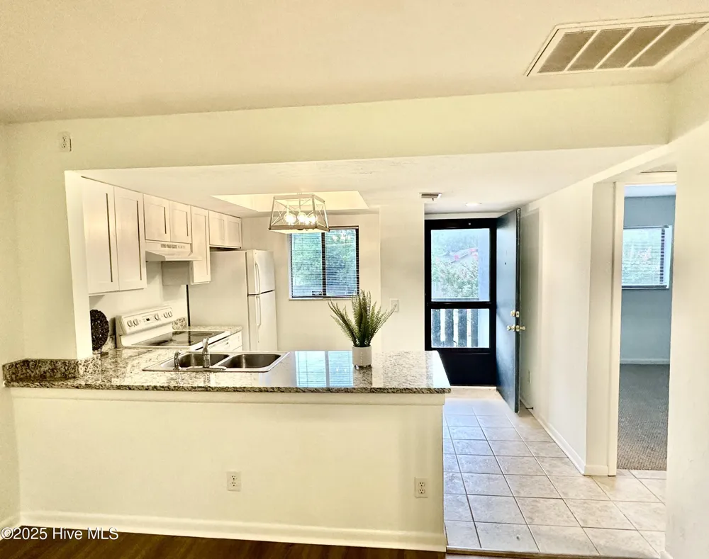 4451 Holly Tree Road Wilmington, NC 28412
