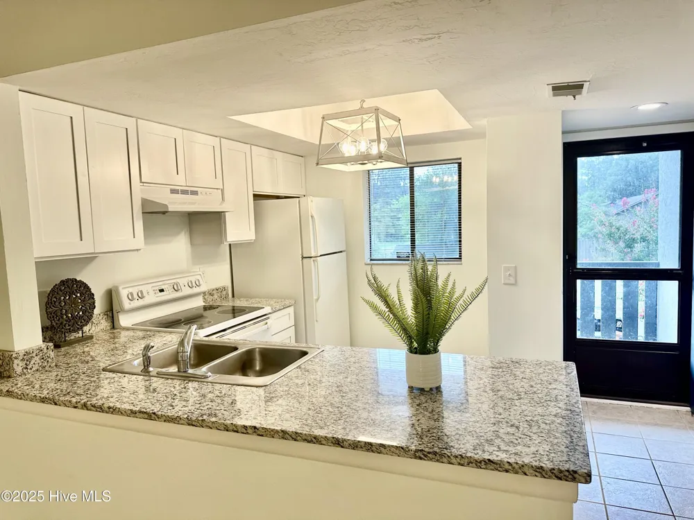 4451 Holly Tree Road Wilmington, NC 28412