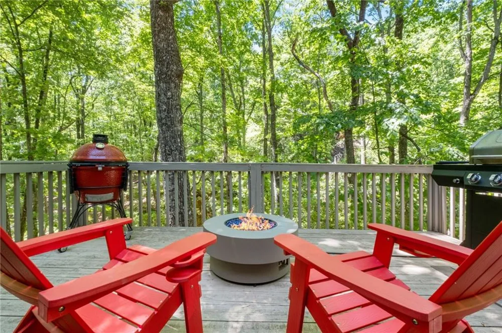 110 Sleeping Fawn Knoll Big Canoe, GA 30143