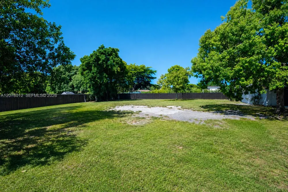 6700 SW 97th Ave Miami, FL 33173