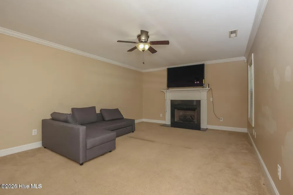 207 Willoughby Lane Jacksonville, NC 28546