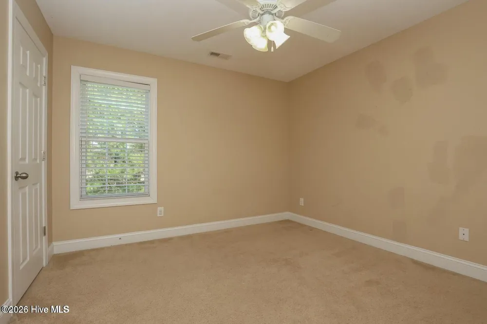 207 Willoughby Lane Jacksonville, NC 28546
