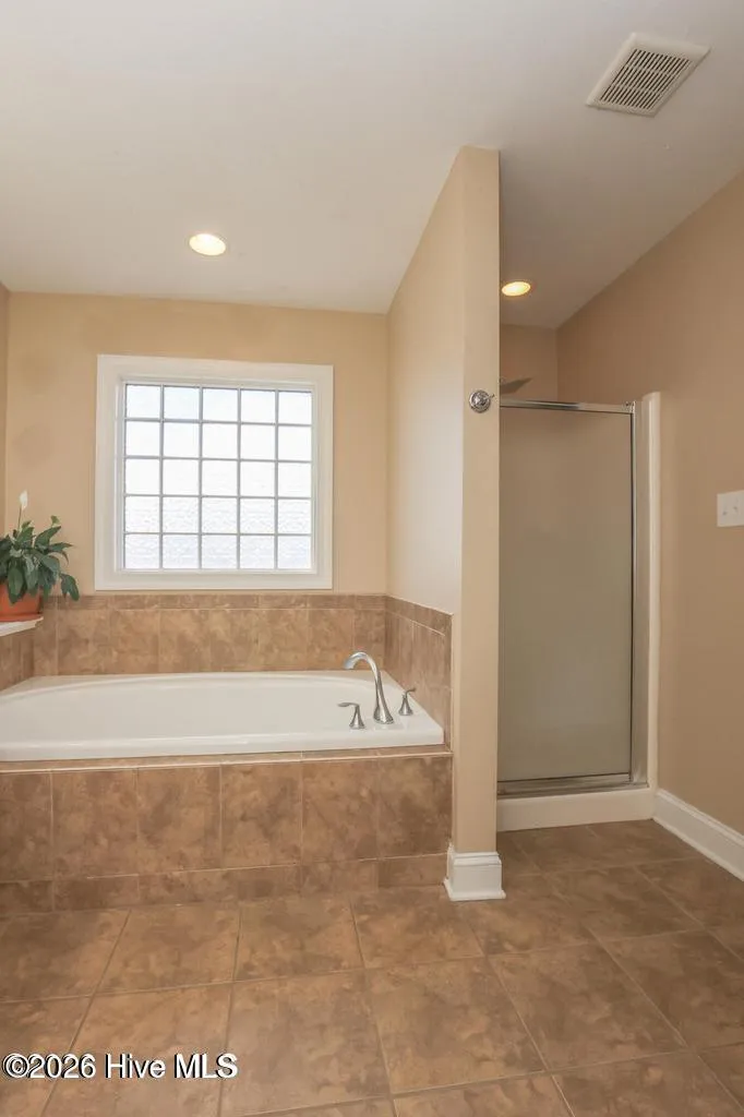 207 Willoughby Lane Jacksonville, NC 28546