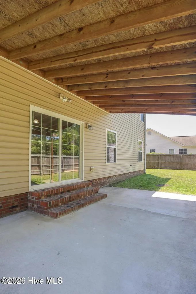 207 Willoughby Lane Jacksonville, NC 28546