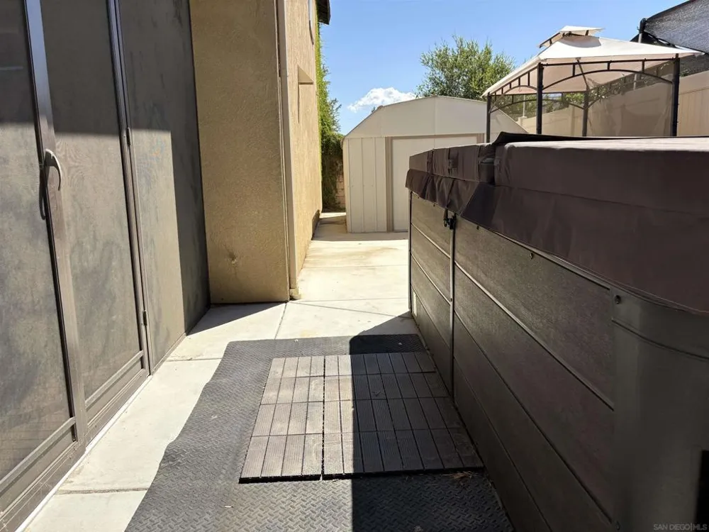29323 Canteen Cir Winchester, CA 92596