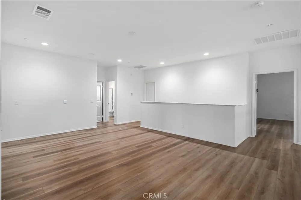 39028 Mondell Pine Palmdale, CA 93551