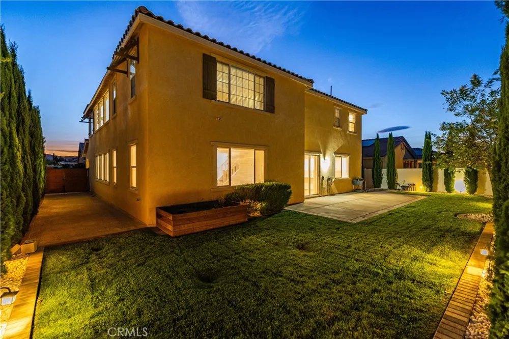 39028 Mondell Pine Palmdale, CA 93551