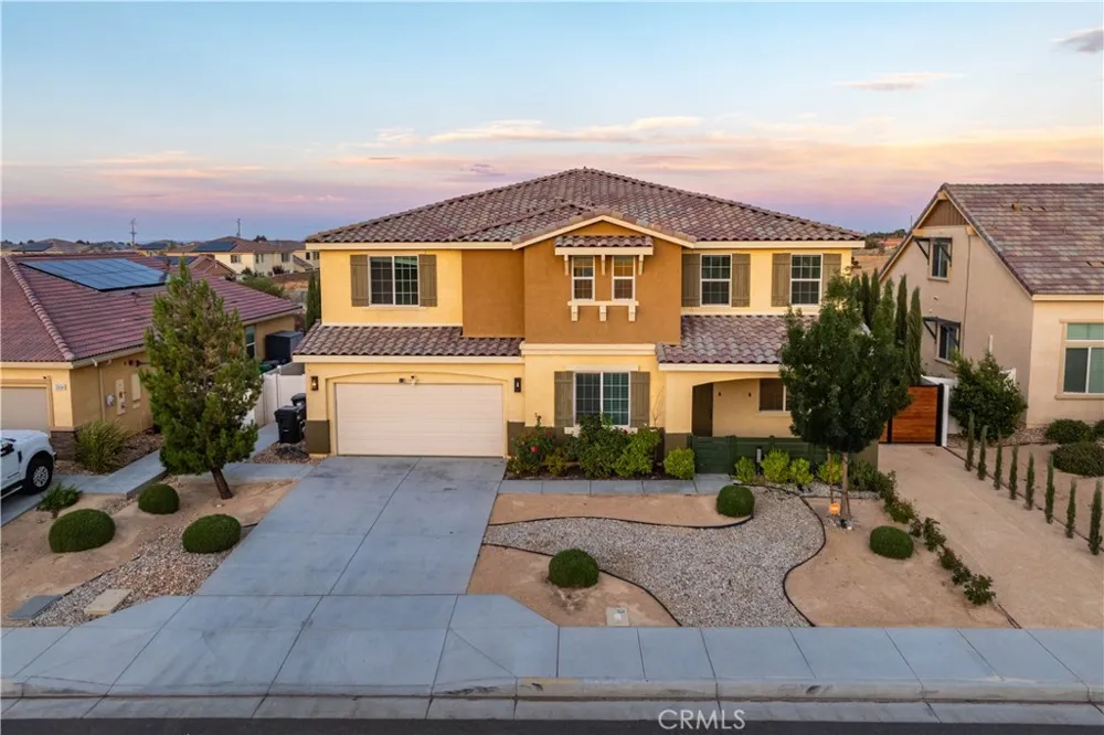 39028 Mondell Pine Palmdale, CA 93551