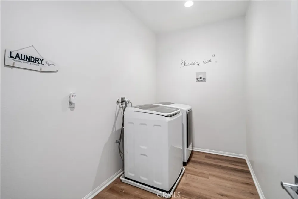 39028 Mondell Pine Palmdale, CA 93551