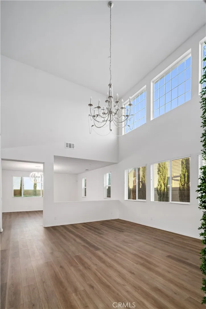 39028 Mondell Pine Palmdale, CA 93551