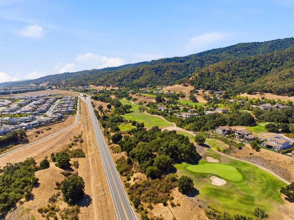 1649 Siderits Way Gilroy, CA 95020