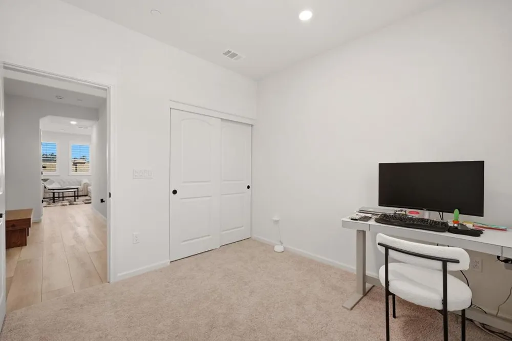 1649 Siderits Way Gilroy, CA 95020