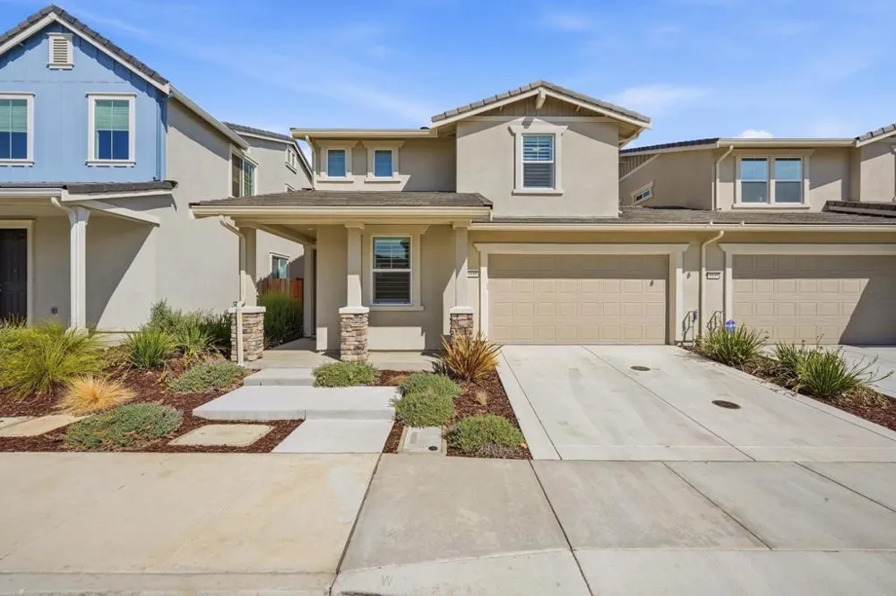 1649 Siderits Way Gilroy, CA 95020