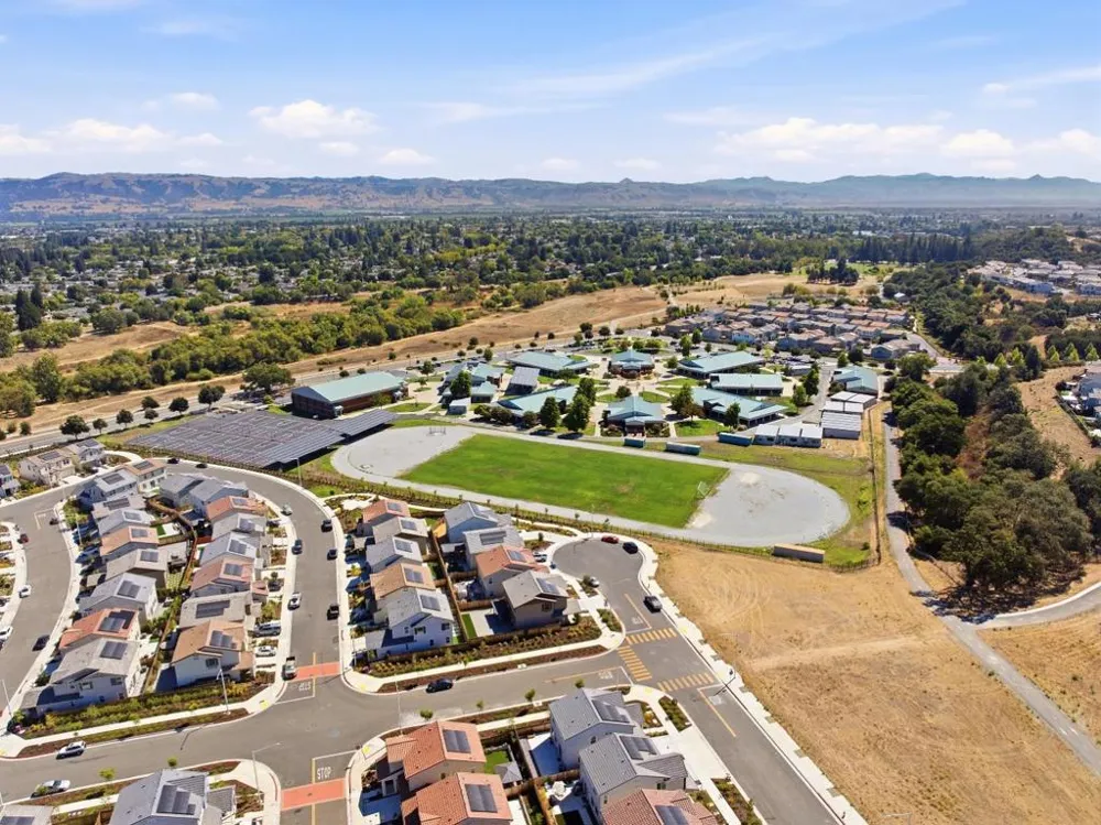 1649 Siderits Way Gilroy, CA 95020
