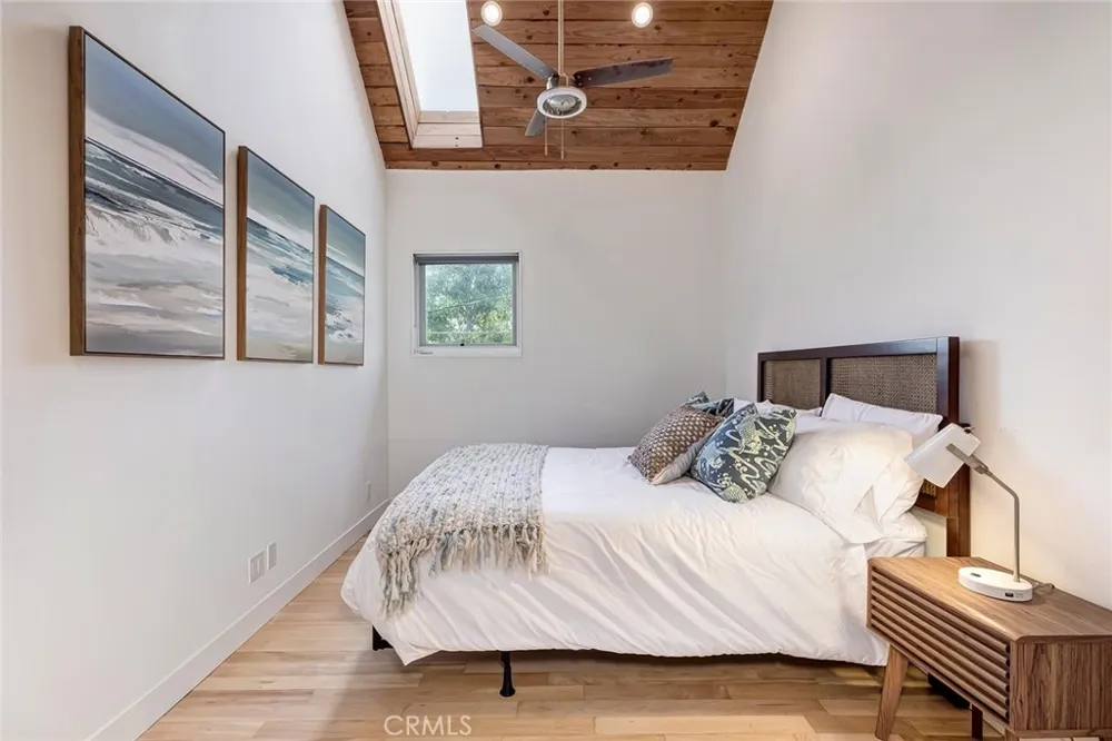 8611 Rosewood Avenue West Hollywood, CA 90048