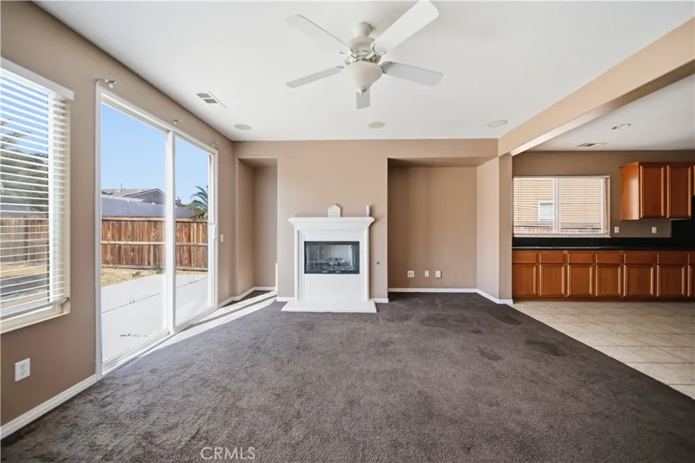 11943 Iverson Victorville, CA 92392