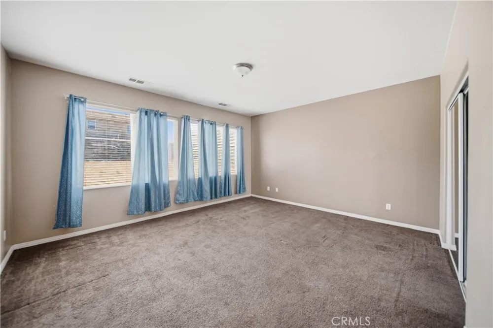 11943 Iverson Victorville, CA 92392