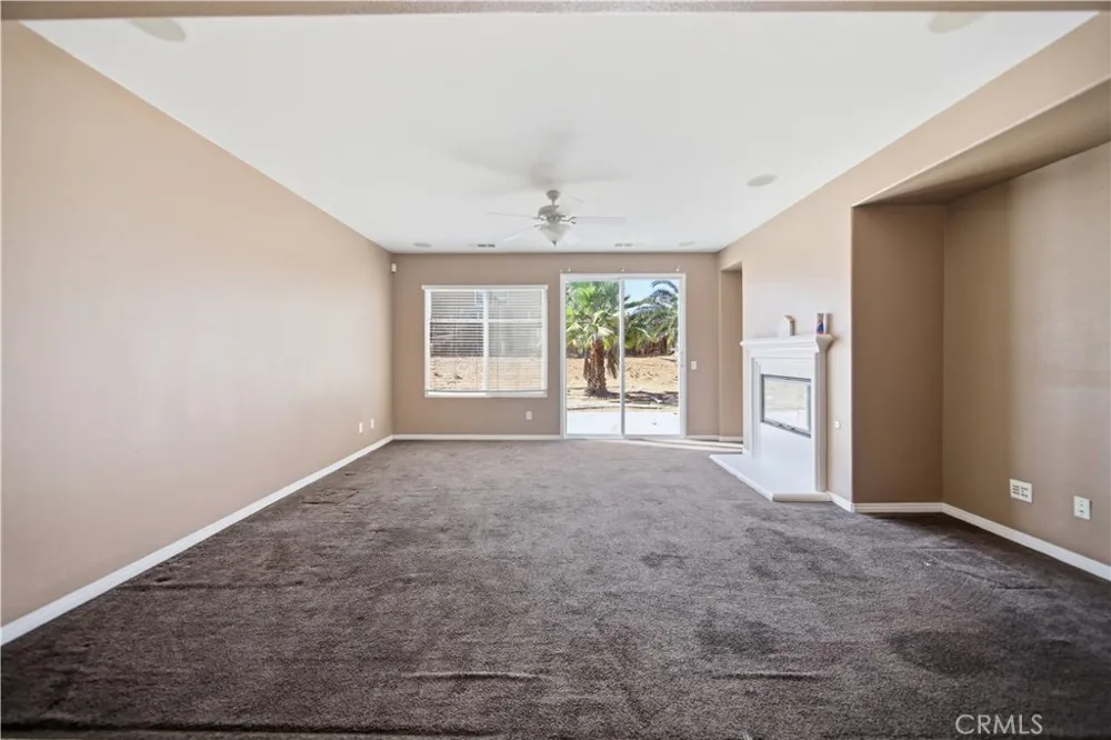 11943 Iverson Victorville, CA 92392