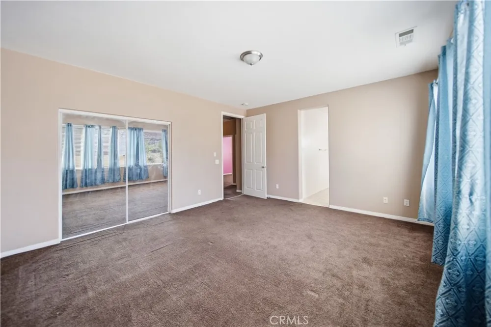 11943 Iverson Victorville, CA 92392