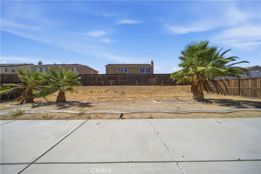 11943 Iverson Victorville, CA 92392