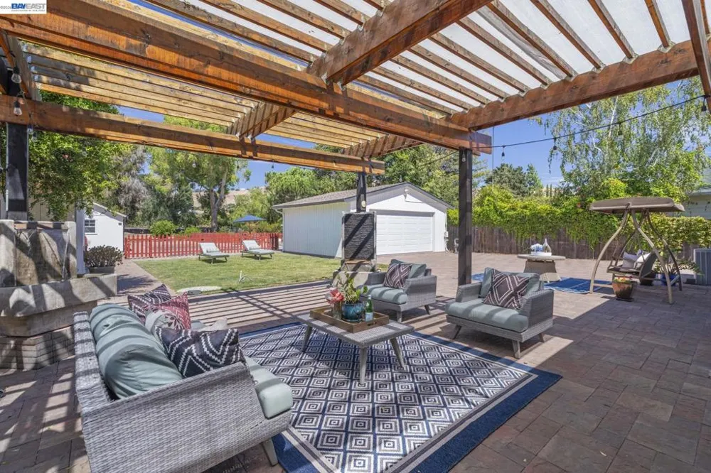 35596 Linda Dr Fremont, CA 94536