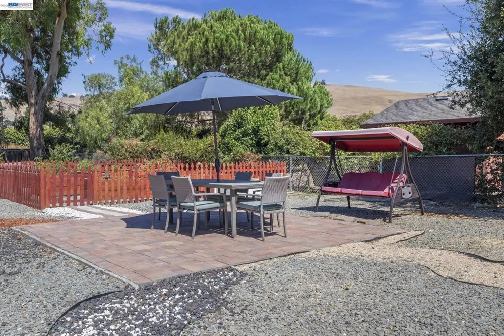 35596 Linda Dr Fremont, CA 94536