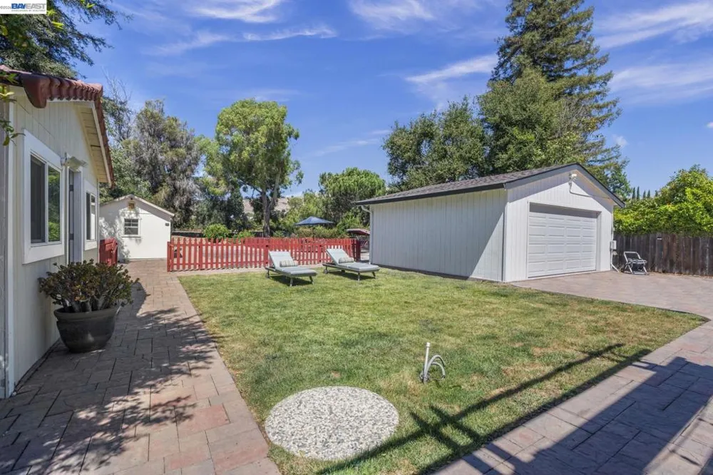35596 Linda Dr Fremont, CA 94536