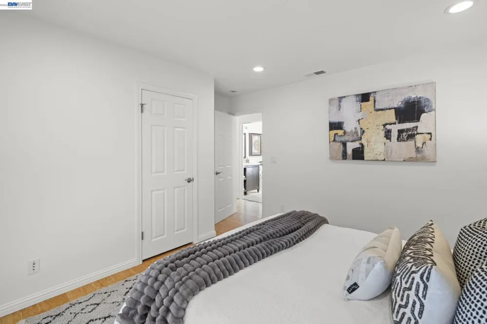 35596 Linda Dr Fremont, CA 94536