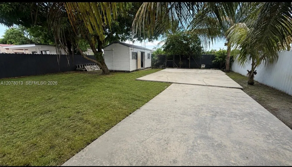 640 E 42nd St #0 Hialeah, FL 33013