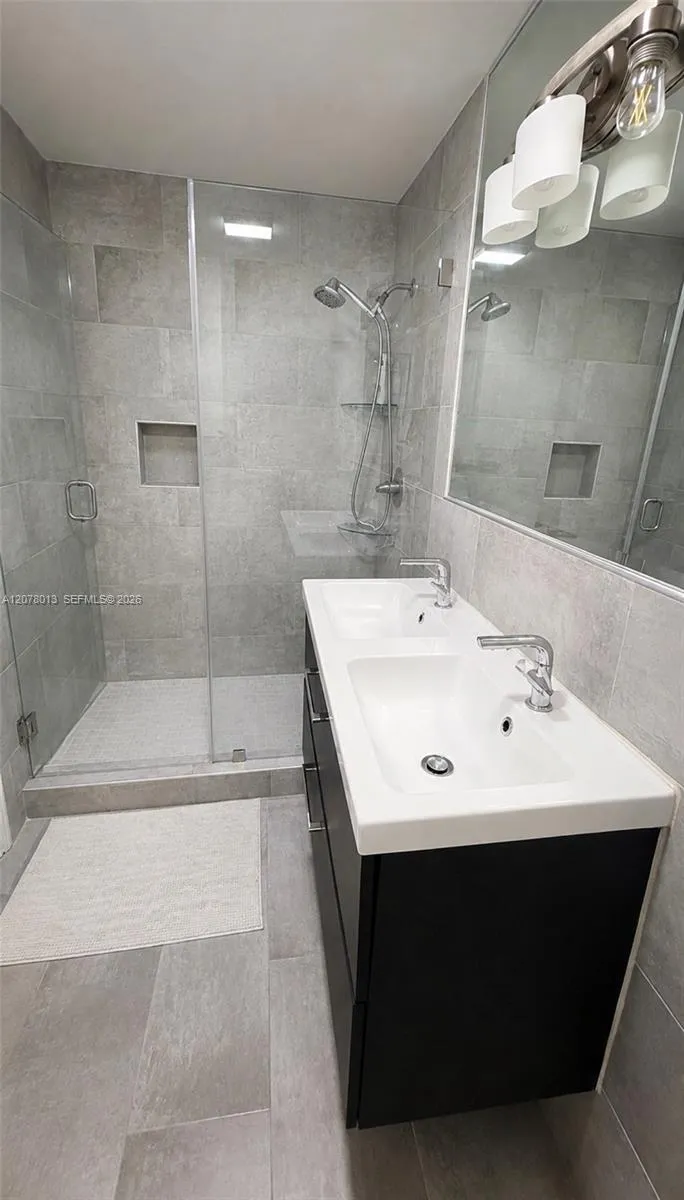 640 E 42nd St #0 Hialeah, FL 33013