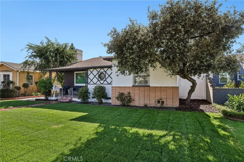 3927 Gaviota Long Beach, CA 90807