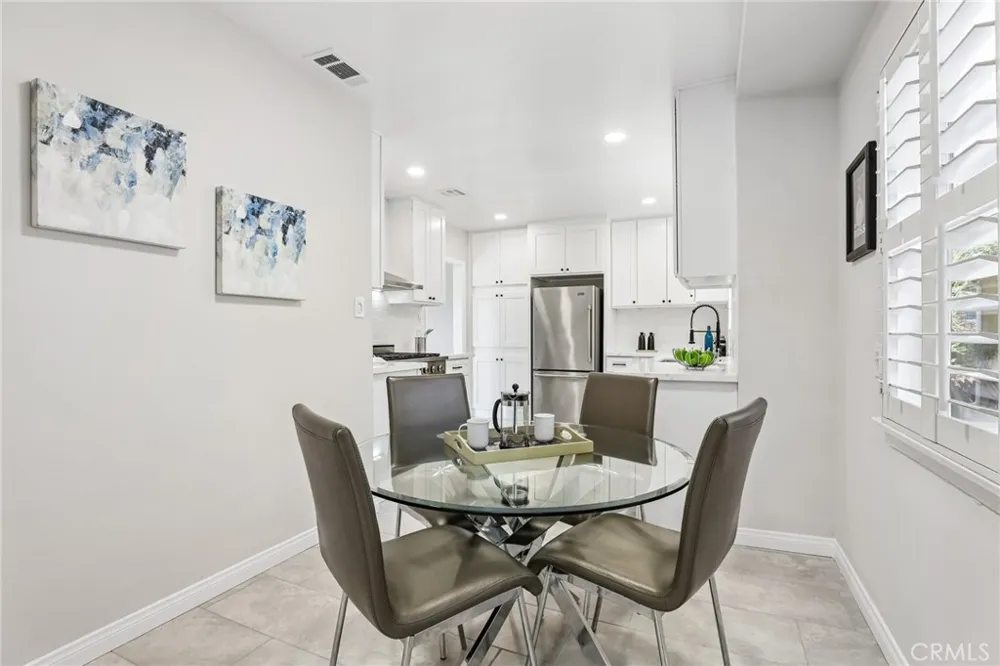 3927 Gaviota Long Beach, CA 90807