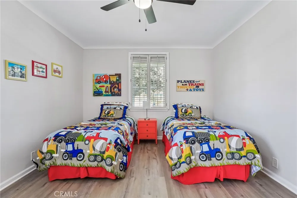 3927 Gaviota Long Beach, CA 90807