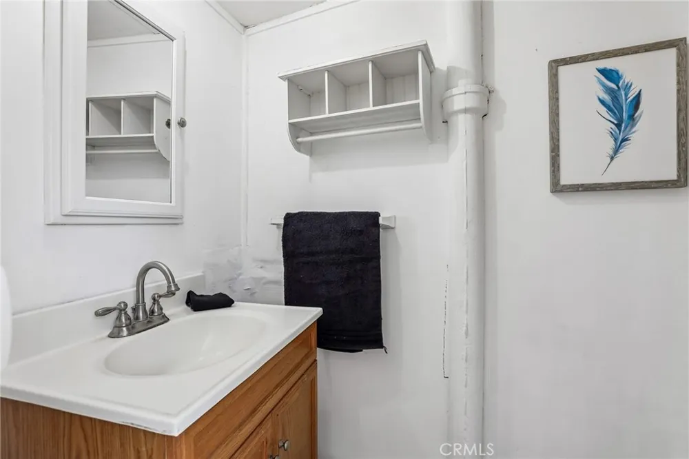 3927 Gaviota Long Beach, CA 90807