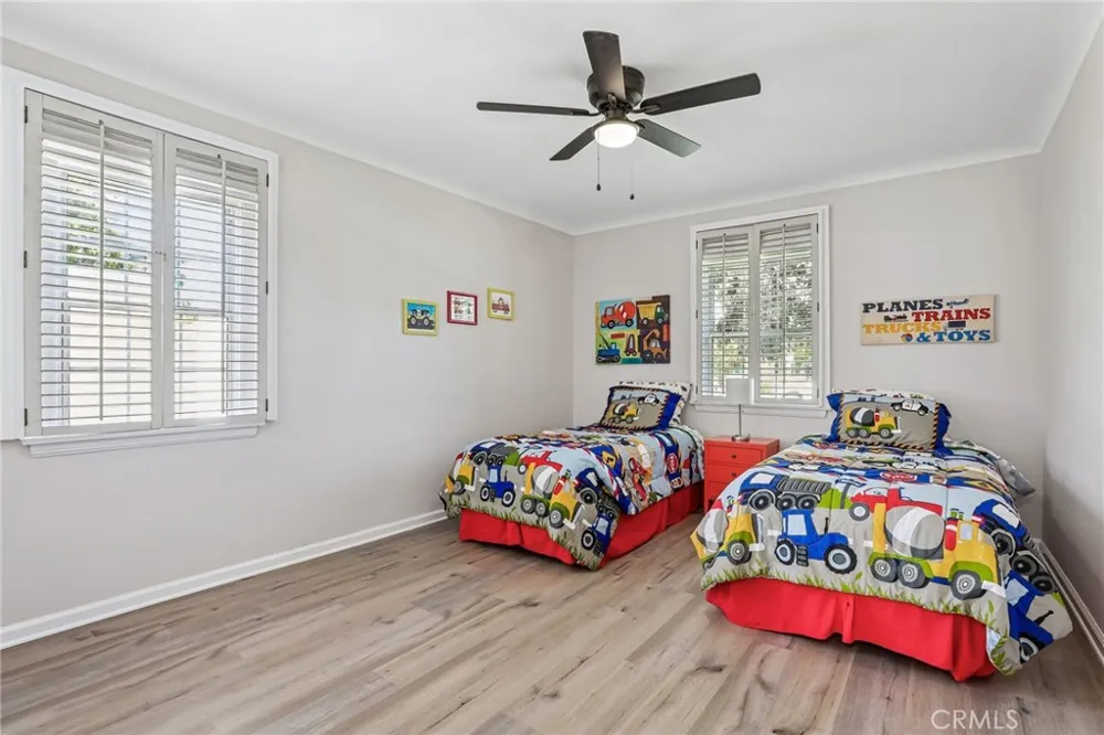 3927 Gaviota Long Beach, CA 90807