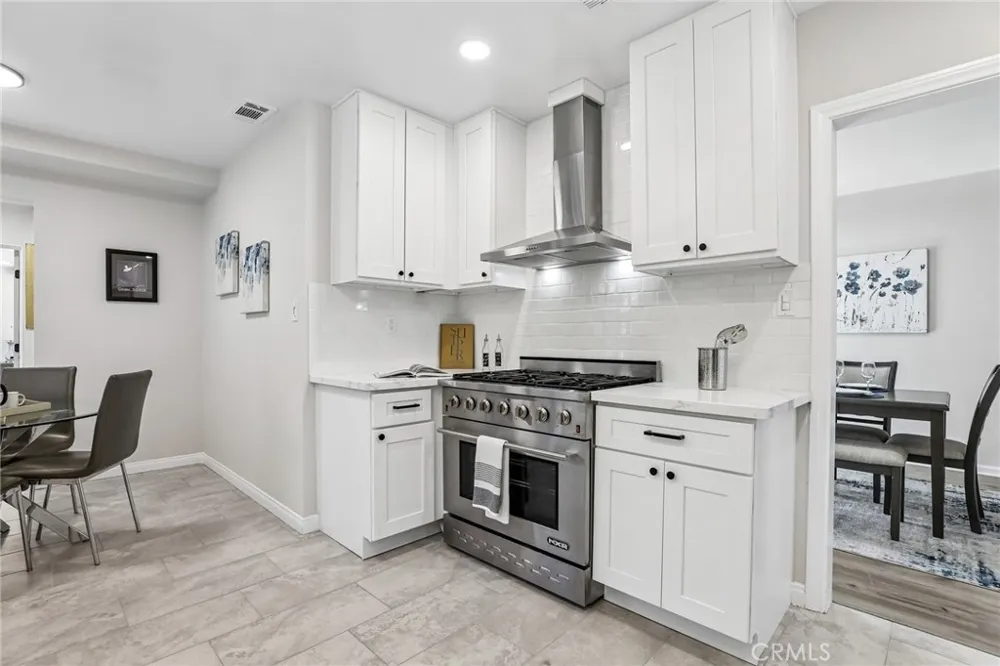 3927 Gaviota Long Beach, CA 90807