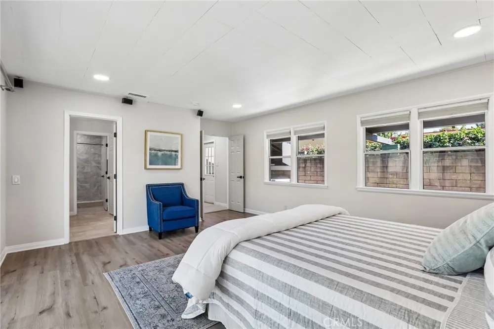 3927 Gaviota Long Beach, CA 90807