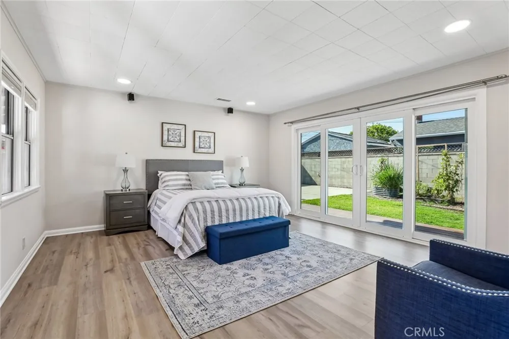 3927 Gaviota Long Beach, CA 90807