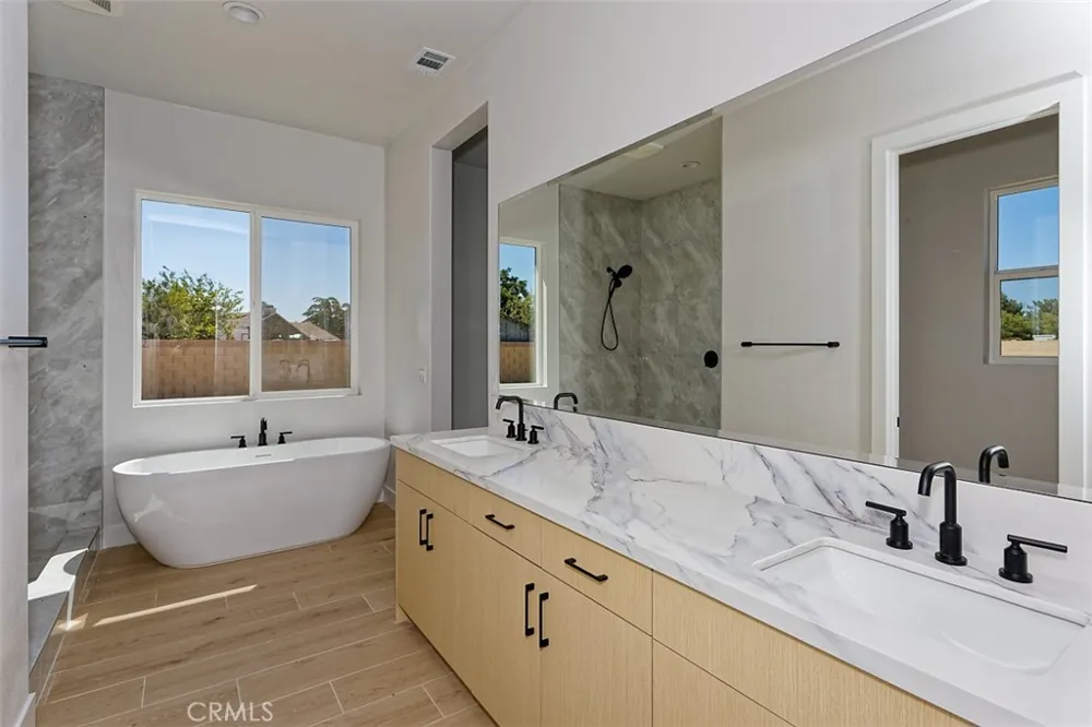 12985 Davona Dale Road Apple Valley, CA 92308