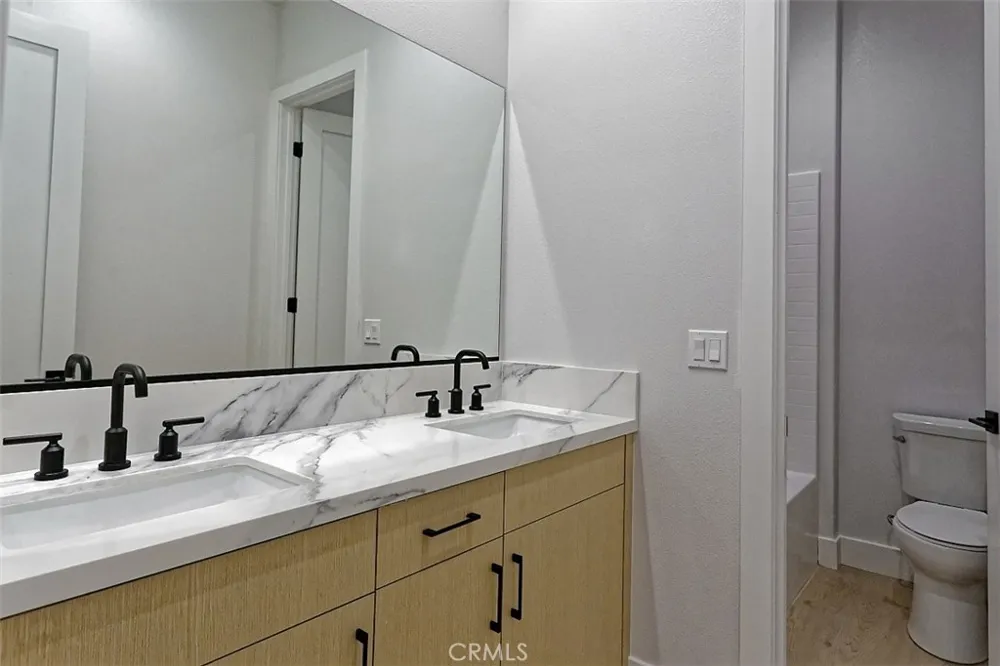 12985 Davona Dale Road Apple Valley, CA 92308