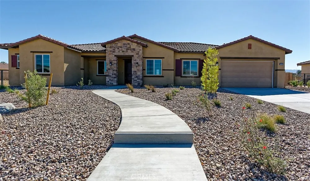 12985 Davona Dale Road Apple Valley, CA 92308